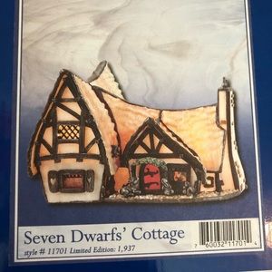 Limited Edition Seven Dwarfs Cottage
